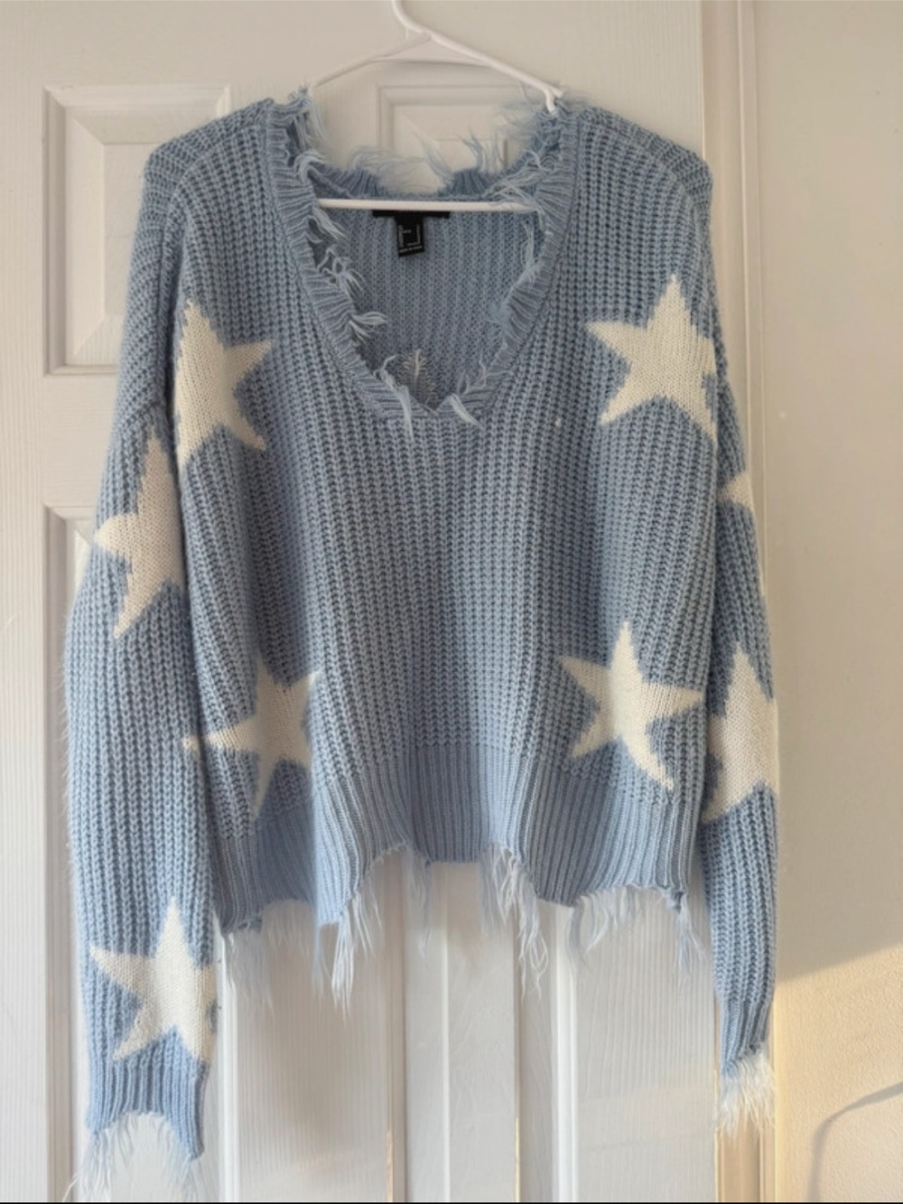 Forever 21 Light Blue & White Star V-Neck Sweater